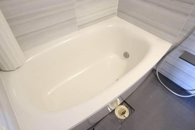 Y‘scourt千里山の浴室