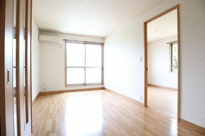 【居間・リビング】 | サニーコートB(野牛島)