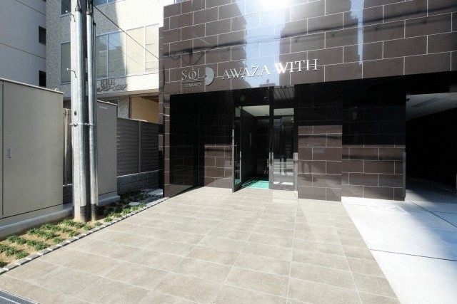 ソルテラス阿波座ウィズのエントランス