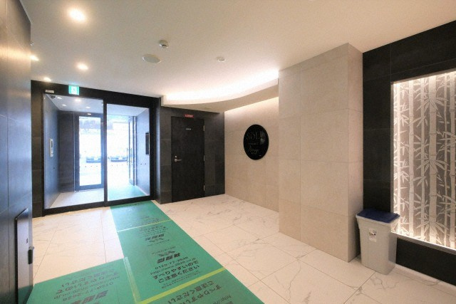 ソルテラス阿波座ウィズのロビー