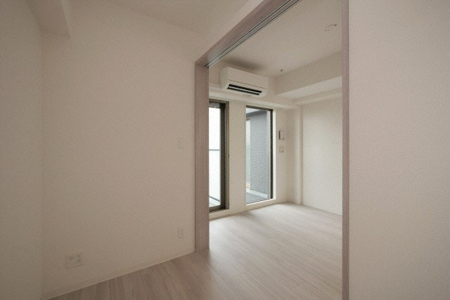 ソルテラス阿波座ウィズの洋室