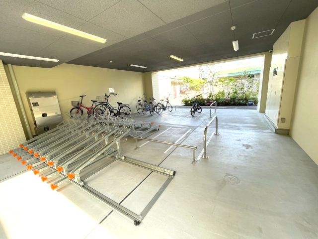 スプランディッド新大阪Vの駐車場
