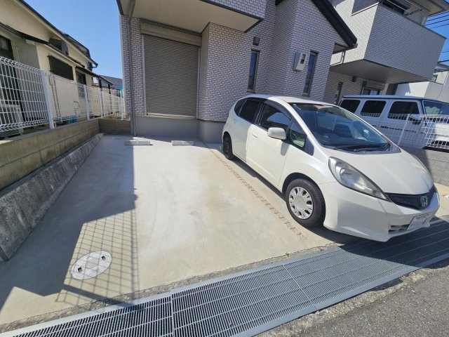 コリーヌⅡの駐車場