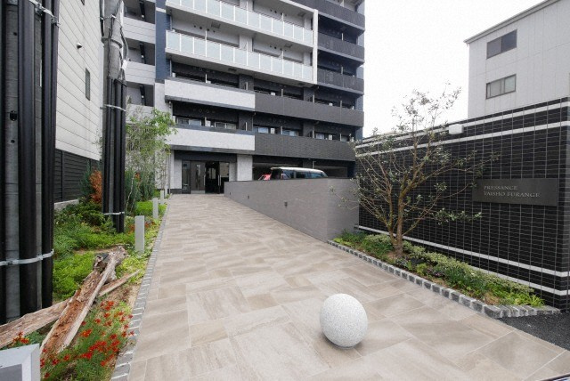 プレサンス大正フレンジのエントランス