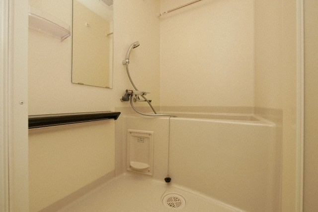 プレサンス大正フレンジの浴室