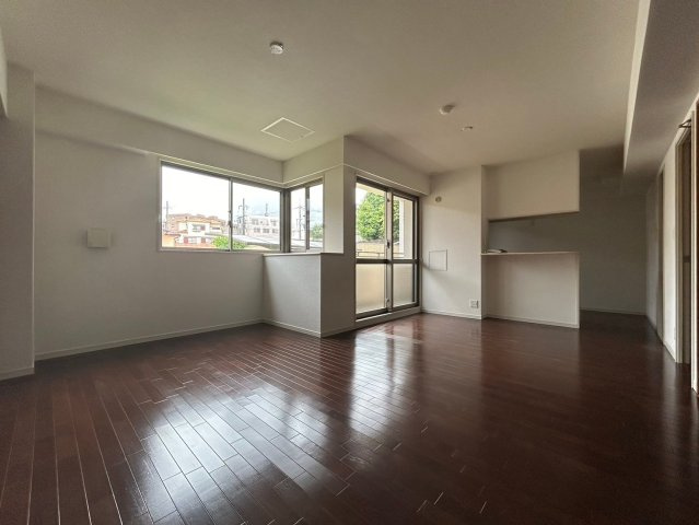 アクアガーデンの居間・リビング