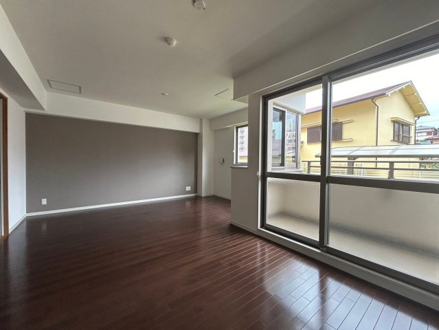 アクアガーデンの居間・リビング