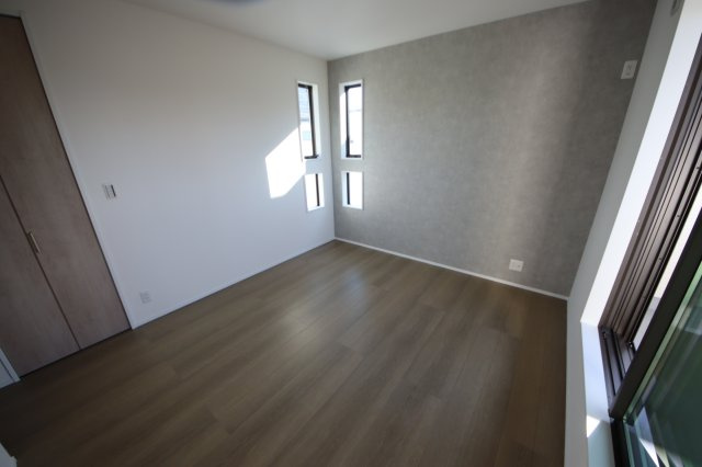 《仲介手数料無料》桜区大字白鍬375-1(2号棟)新築一戸建てグラン・フェリディアの洋室|撮影日 2024年12月7日 12:50 晴れ