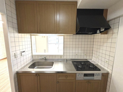 【キッチン】 | ディオフェルティ狭山西山台 | グリル付き3口ガスコンロは調理の幅も広がります♪