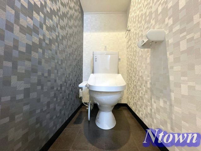 【トイレ】 | セントフィオーレ新栄 | 清潔感のあるトイレです