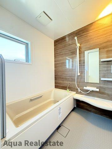 宇多津町長縄手　新築未入居戸建ての浴室|日々の疲れを癒すお風呂付です