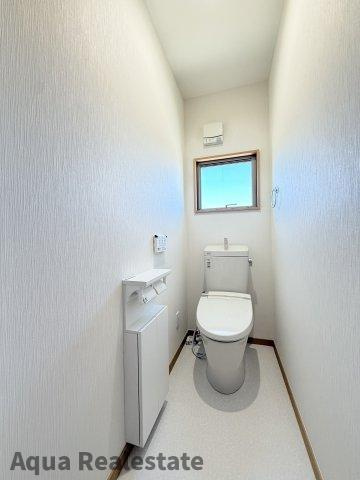 宇多津町長縄手　新築未入居戸建てのトイレ|落ち着いた色調のトイレです