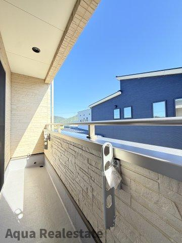 宇多津町長縄手　新築未入居戸建てのバルコニー|バルコニーがあります
