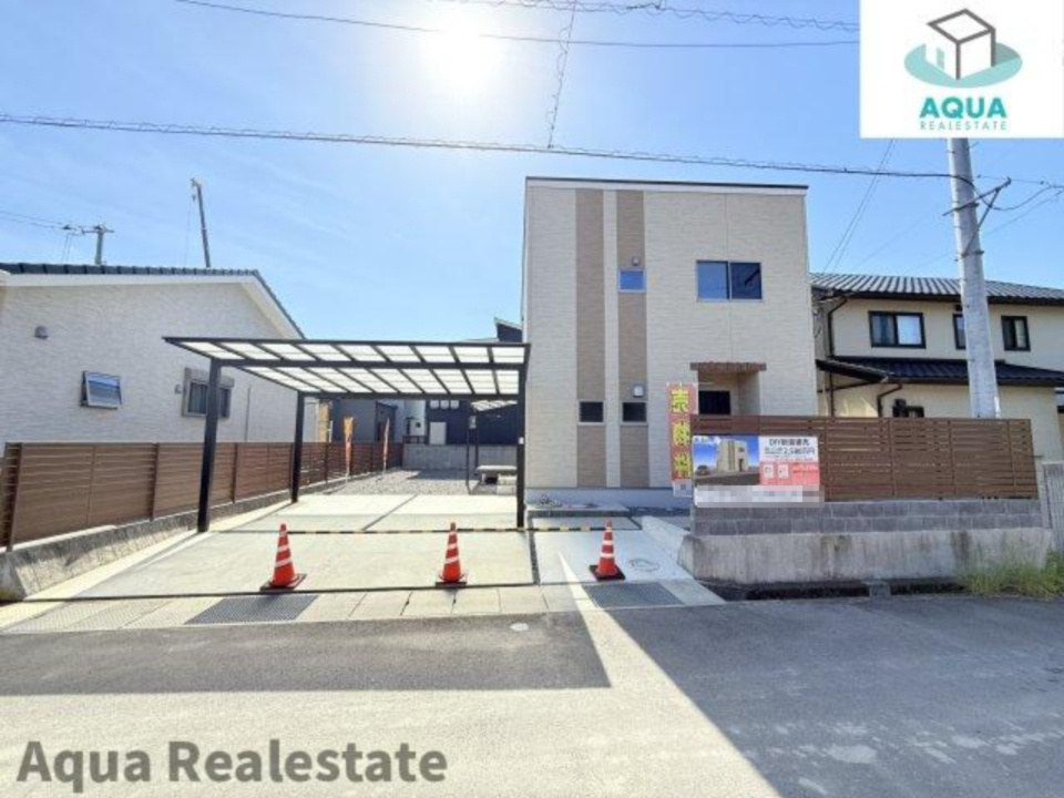宇多津町長縄手　新築未入居戸建ての前面道路含む現地写真|前面道路含む現地写真です