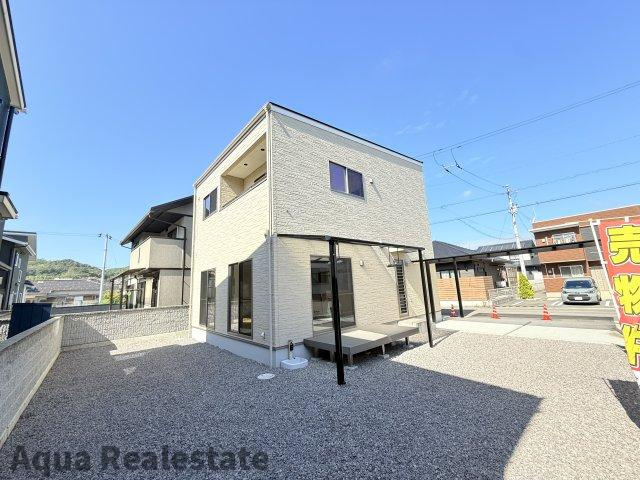 宇多津町長縄手　新築未入居戸建ての庭|簡単な家庭菜園も楽しめるお庭です