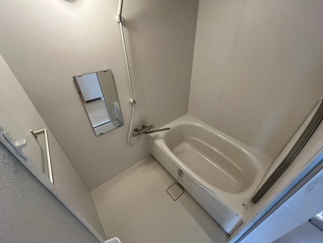 ステラ田中町の浴室