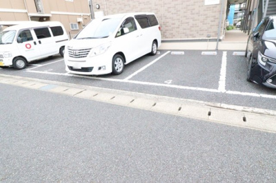 【駐車場】 | グランデ浪花 | 参考：201号