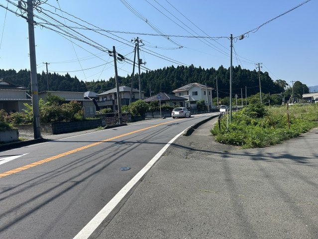 山田町住釜 売土地の前面道路含む現地写真