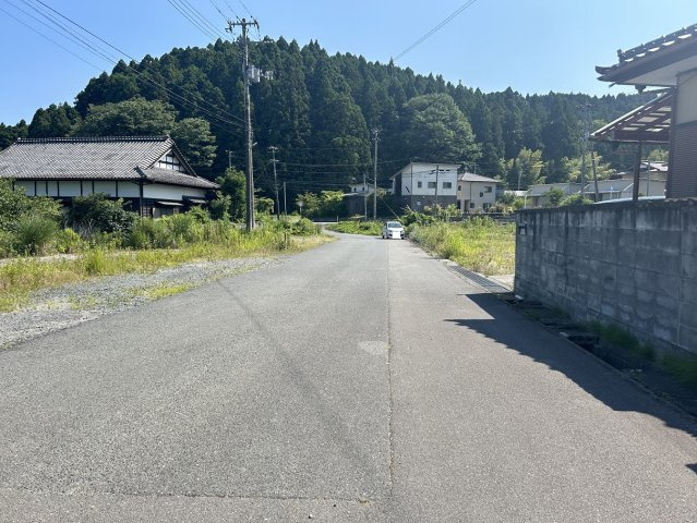 山田町住釜 売土地の前面道路含む現地写真