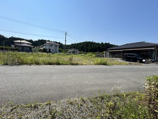 山田町住釜 売土地の前面道路含む現地写真