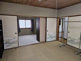 【和室】 | 敷地約80坪　両面道路で隣が公園の店舗付き住宅