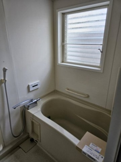 【浴室】 | 敷地約80坪　両面道路で隣が公園の店舗付き住宅