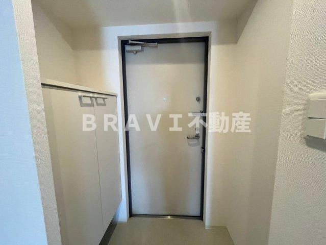 APRILE南森町:(旧アスール南森町)の玄関|明るい玄関です