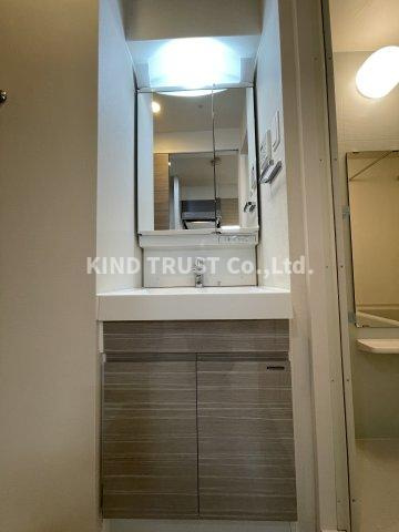 ディクス梅田東レジデンスの洗面所|広い洗面スペース