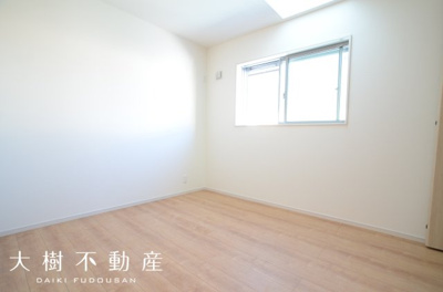 【洋室】 | 綾瀬市落合南3丁目　新築戸建て　全２棟　【仲介手数料無料】 | 2階　洋室3（5.25帖）