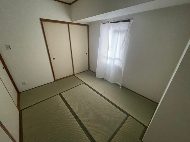 ブリックブロックの和室