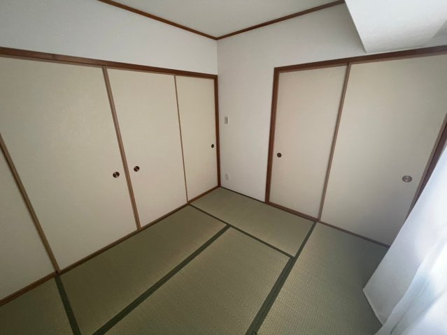 ブリックブロックの和室