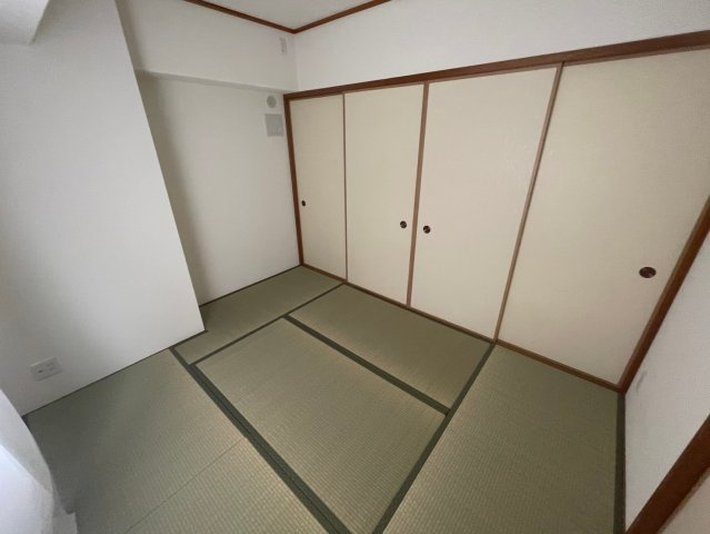 ブリックブロックの和室