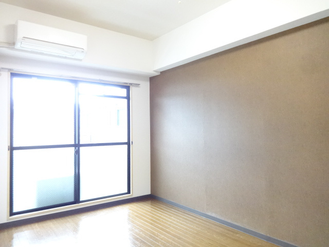 ビラ・アモーレの洋室