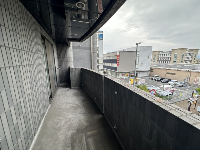 上田ビル南棟のバルコニー