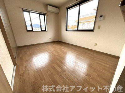 【居間・リビング】 | ウィンディア新涯A