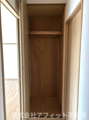 【その他】 | ウィンディア新涯A | 廊下収納