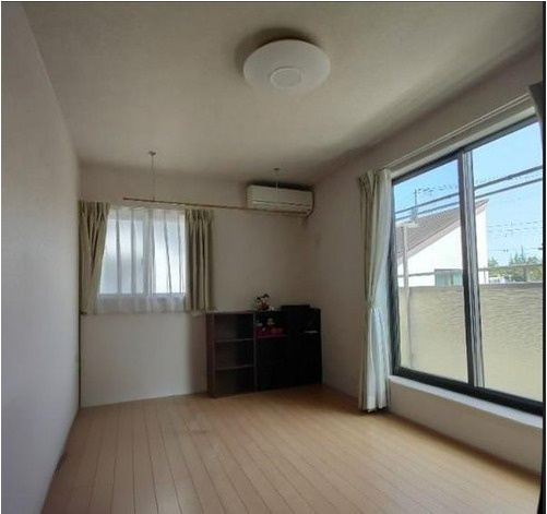 野田市清水公園東　中古戸建　平成26年築の洋室