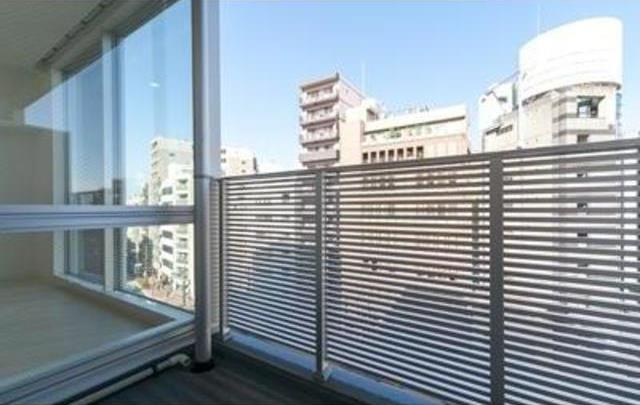 レジデンス本郷アコマのバルコニー|※写真は同タイプの別室になります