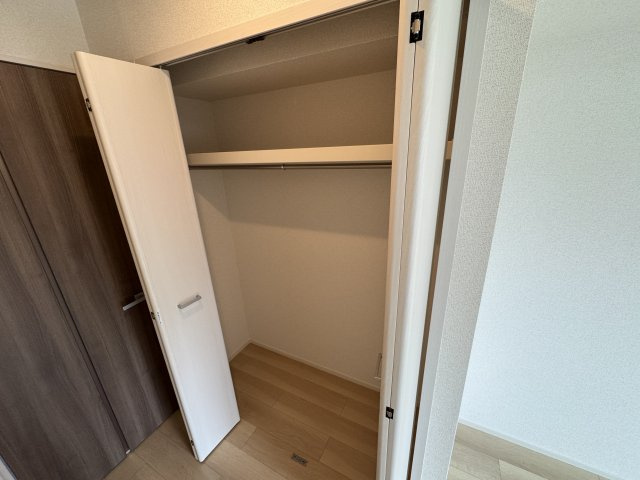 グランティーナの収納|クローゼット