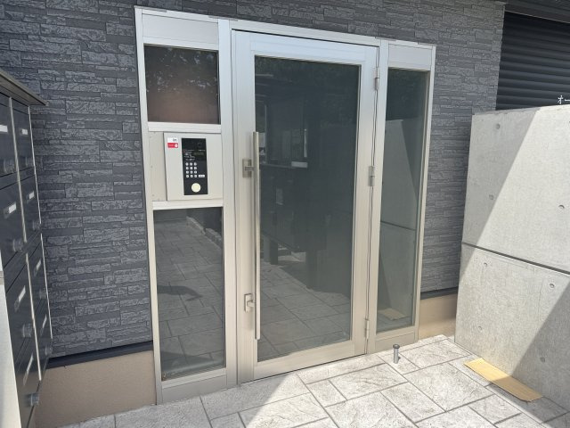 グランティーナのエントランス|オートロック