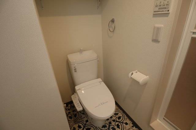 モダンライト中山のトイレ