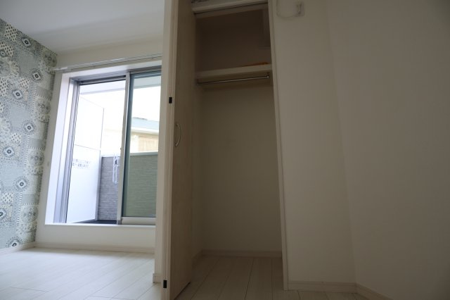 モダンライト中山の収納