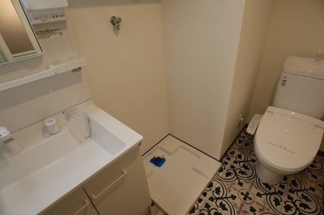 モダンライト中山の洗面所