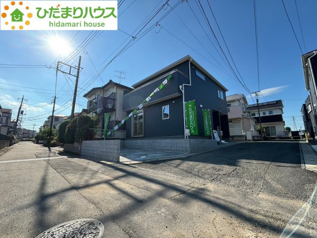 上尾市大谷本郷　新築一戸建て　リーブルガーデン　01の前面道路含む現地写真