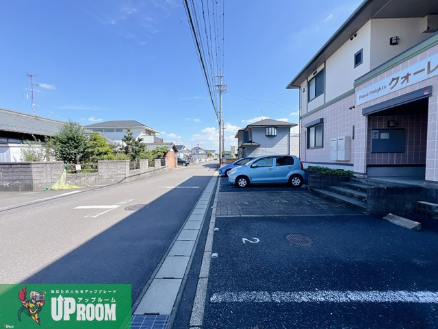 パナハイツクオーレの駐車場