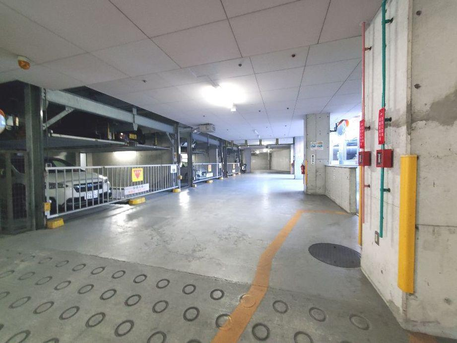サンマンションベルデール香里翠香園の駐車場|駐車場　機械式■物件内覧・資金計画相談・住宅ローン相談、リフォーム相談、お問合せ受付中■
※当日・翌日のご内覧、ご相談はお電話でのお問合せがスムーズです！