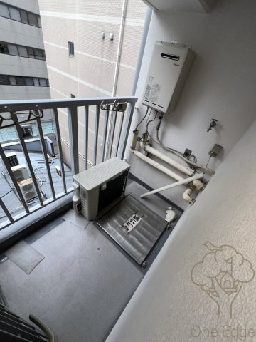 東梅田レジデンスのバルコニー