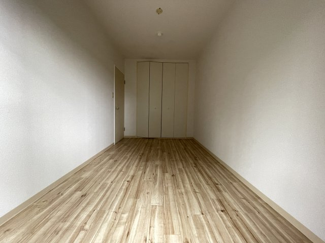 シエールグラン公津の杜の子供部屋|南側洋室