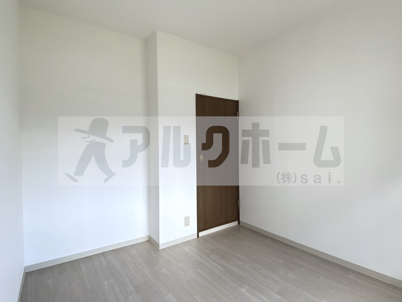 サンライズ青山の洋室