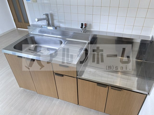 サンライズ青山のキッチン